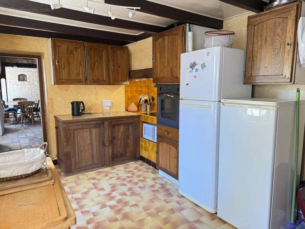 Maison en pierre avec 2 chambres et salle de douche au rez de chaussée - photo 5