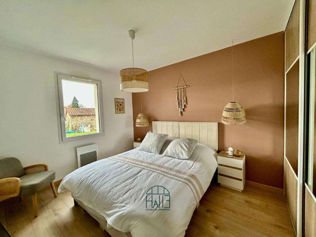 Maison 102 m² à Oradour-Sur-Glane  - photo 5