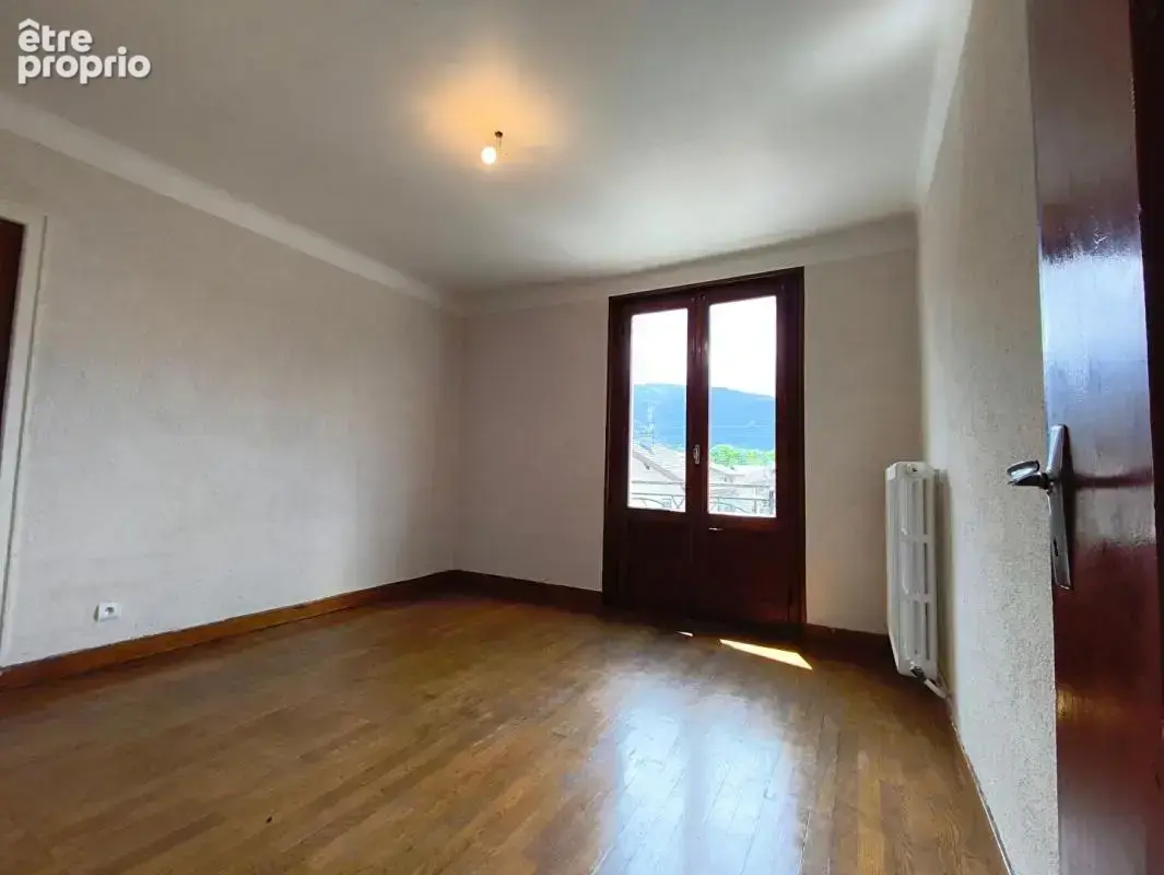 Maison sur 3 niveaux - 7 pièces - photo 9