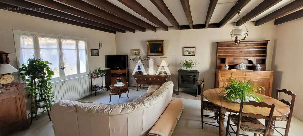 Maison à COULONGES