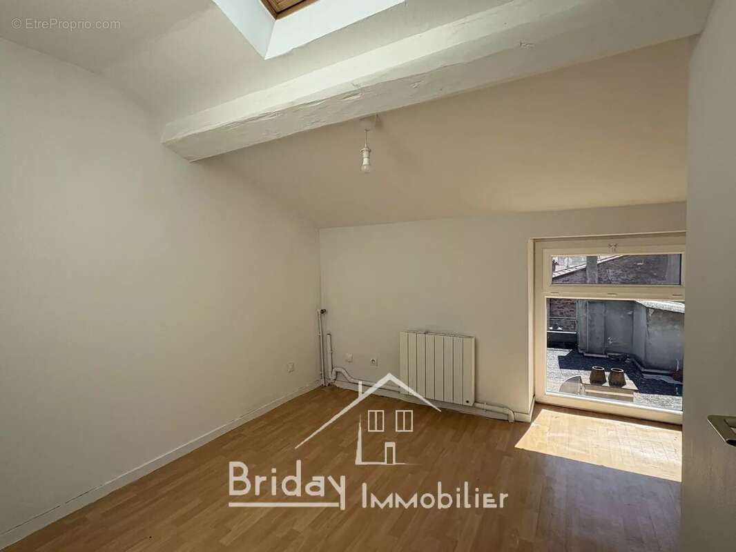 Appartement à SAINT-SYMPHORIEN-D'OZON