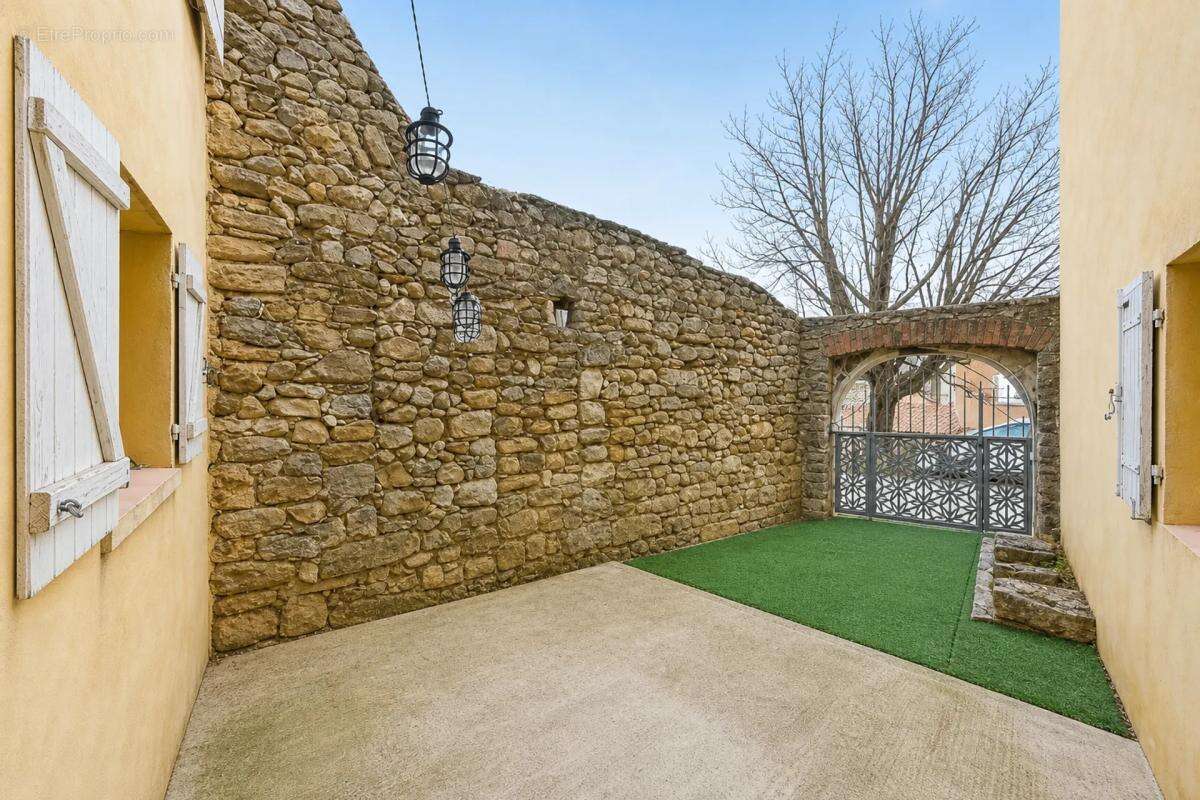 Immeuble 330m² idéal investisseur à Alès - photo 9