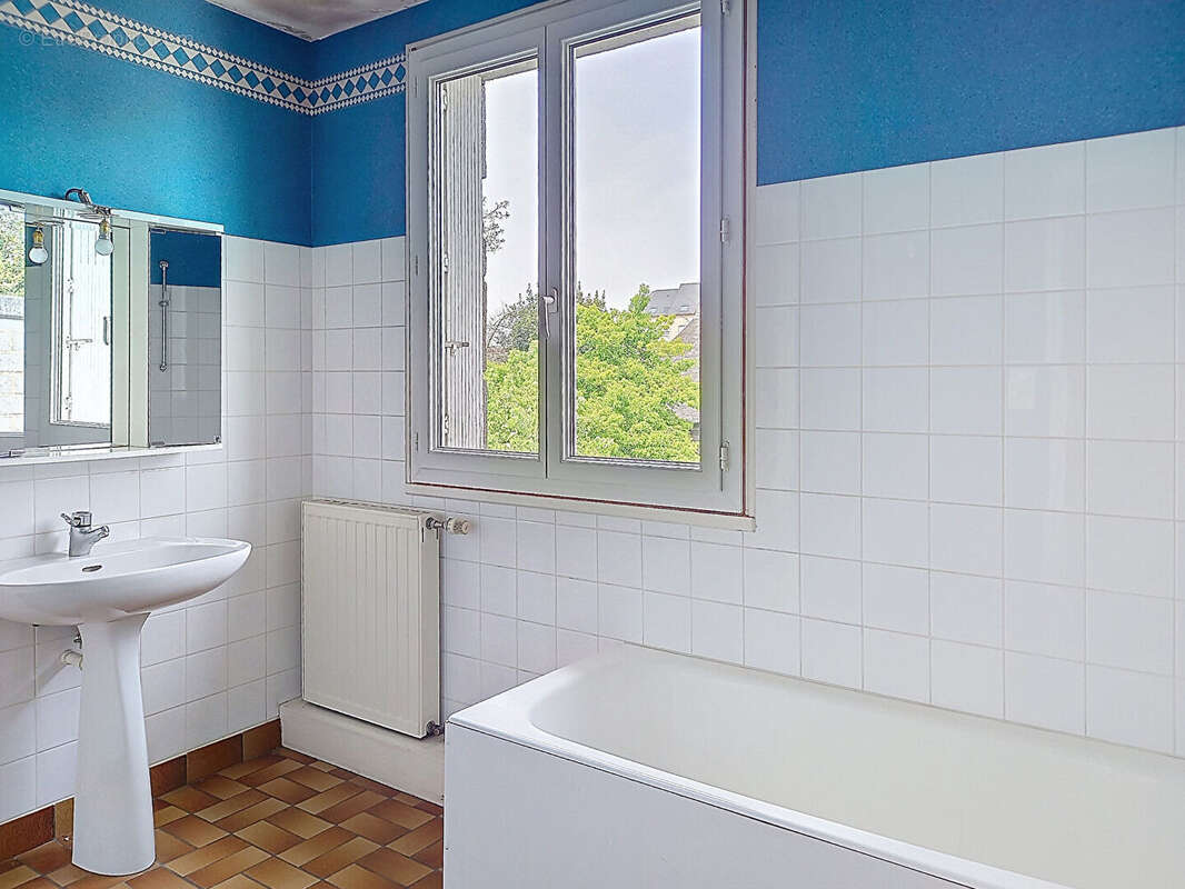 Maison à SAINT-BRICE-EN-COGLES