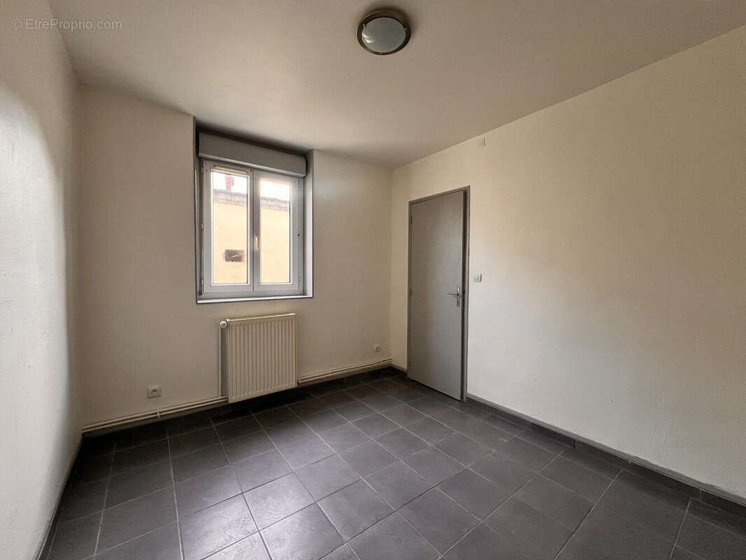 Appartement à SAINT-ETIENNE-DU-ROUVRAY