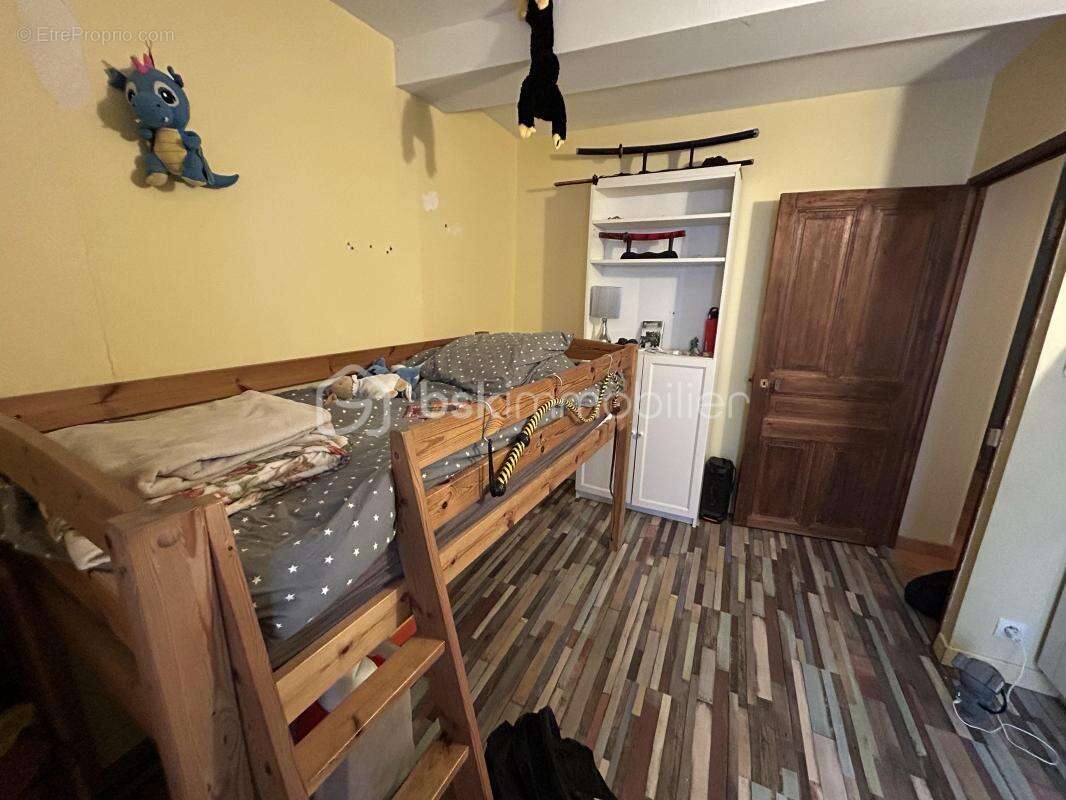 Maison à VIOLS-LE-FORT