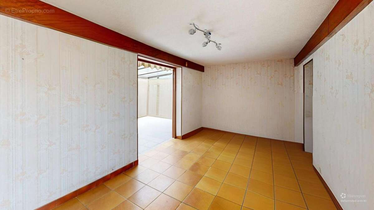 Maison avec dépendances et terrain constructible à Toury - photo 6