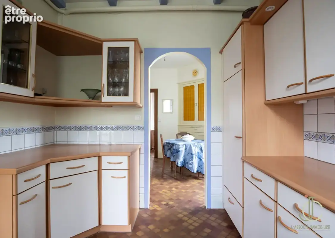 VITTEL VILLA / 5 chambres / 172m2 / Jardin et garage - photo 8