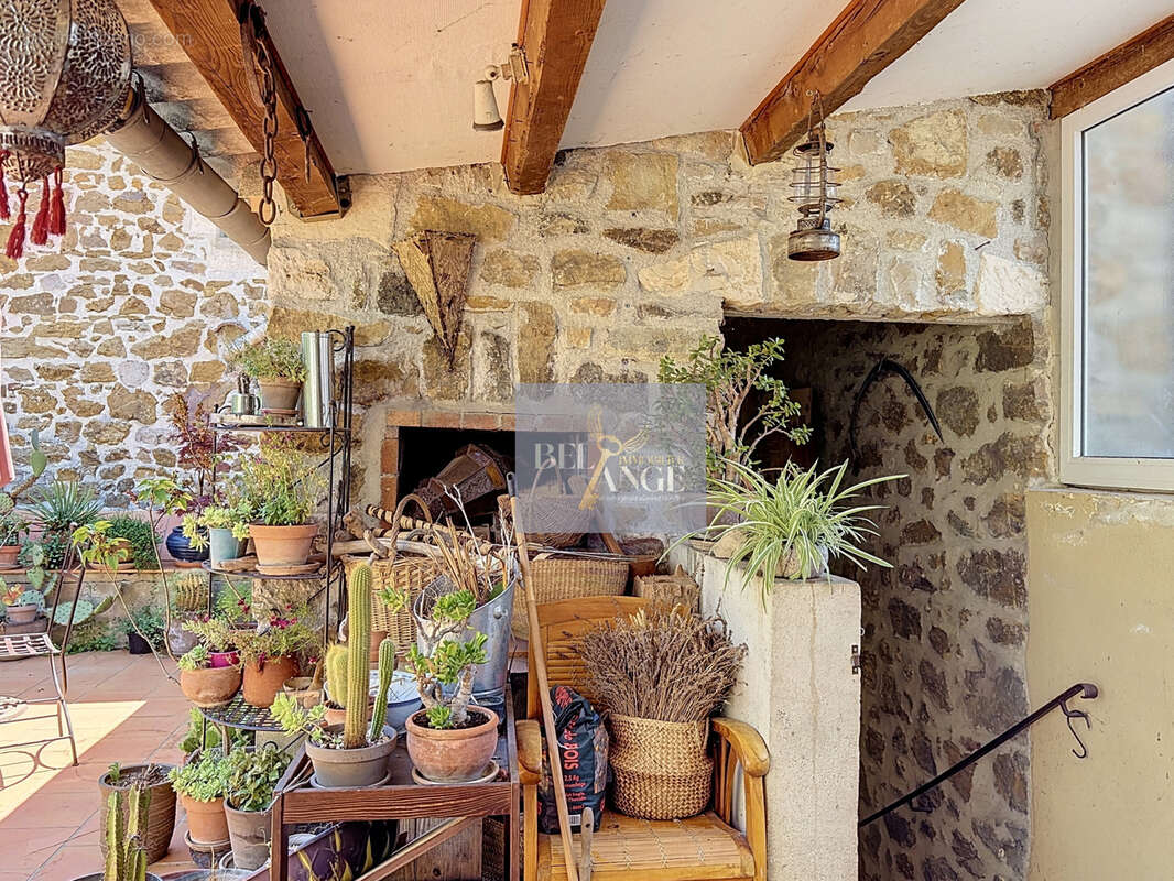 Le charme de la pierre allié à un revenu locatif ! - photo 24