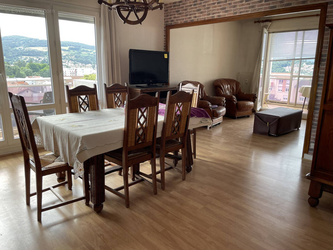 Appartement à FIRMINY