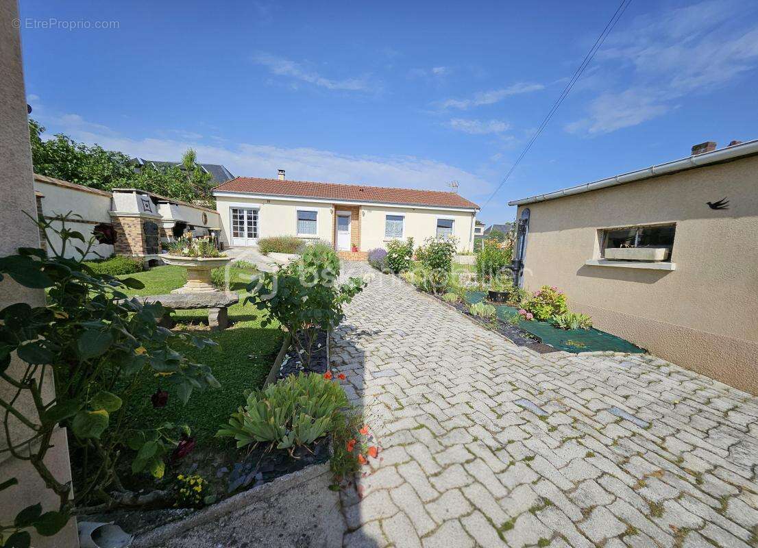 Maison à HERISSART