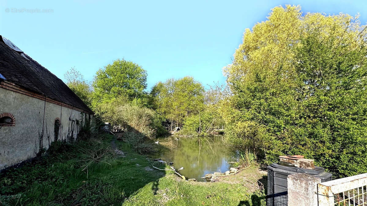 Maison à SULLY-LA-CHAPELLE