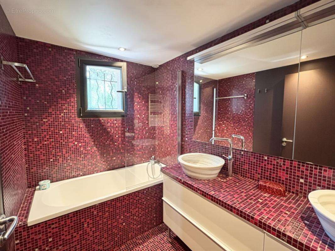 Maison à VILLENEUVE-LES-AVIGNON