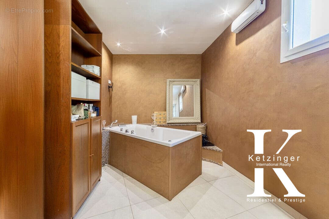 Maison à VILLENEUVE-LES-MAGUELONE