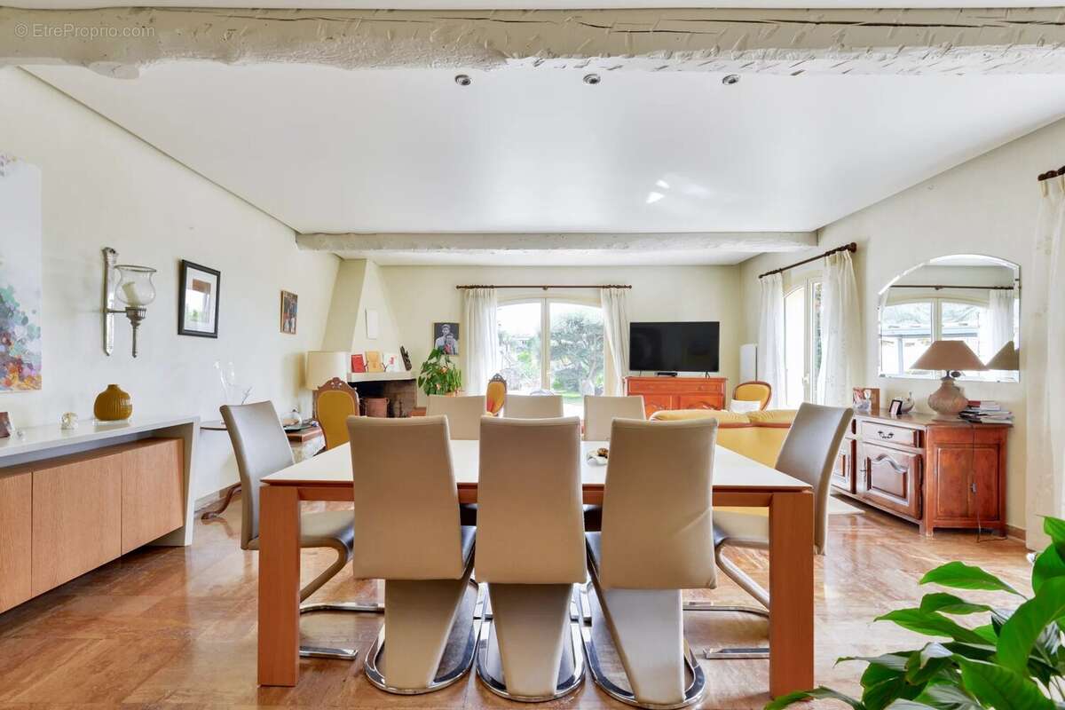 A vendre nice - villa de plain-pieds - piscine. - photo 3