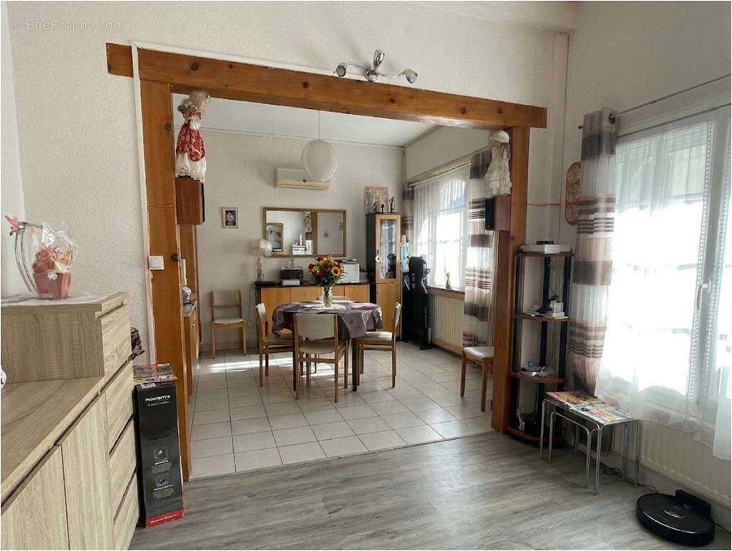 Maison à LE POULIGUEN