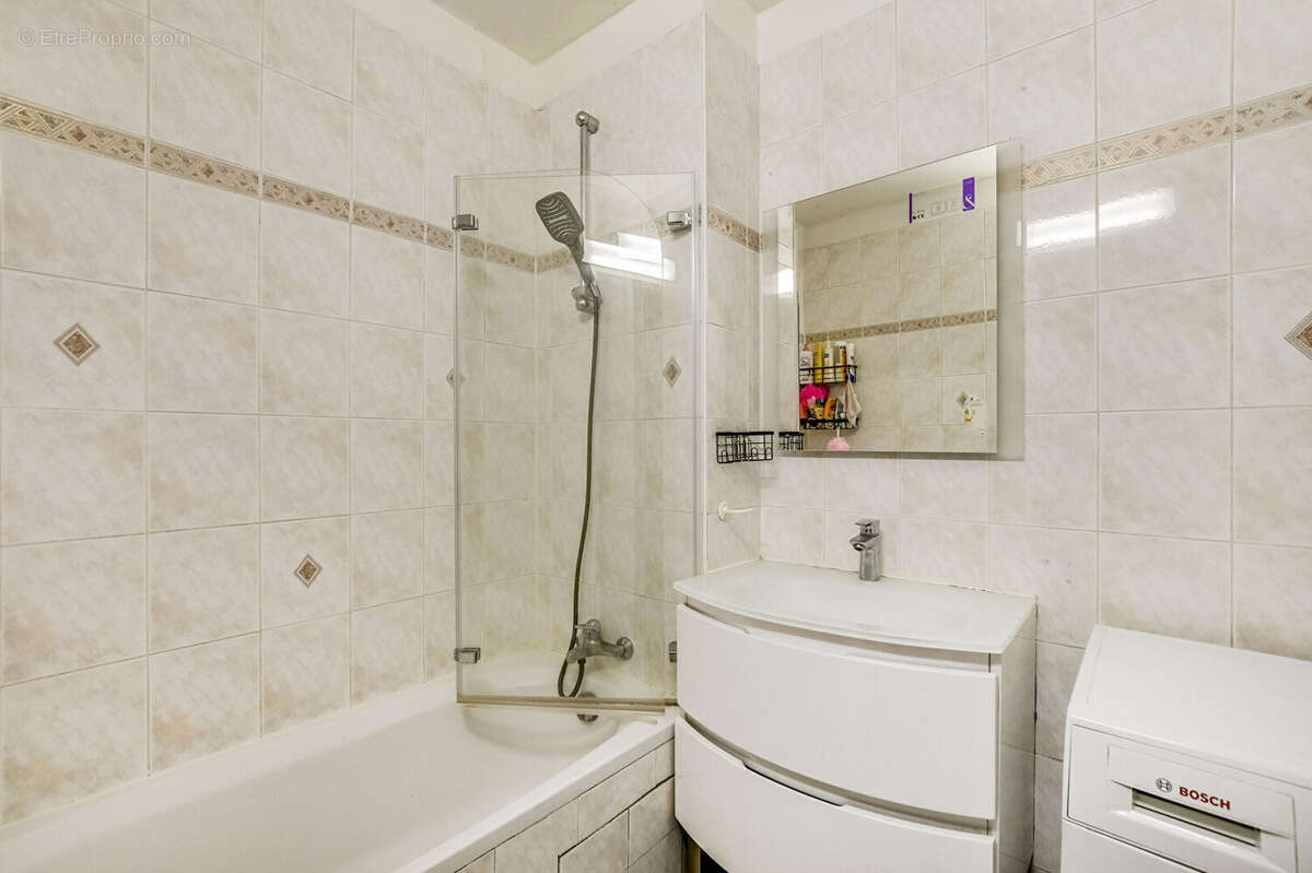 Appartement à PARIS-19E