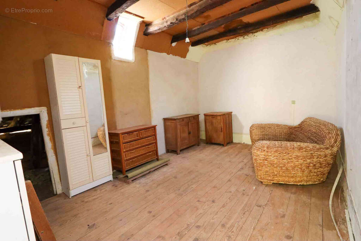 Maison à BEYNAC-ET-CAZENAC