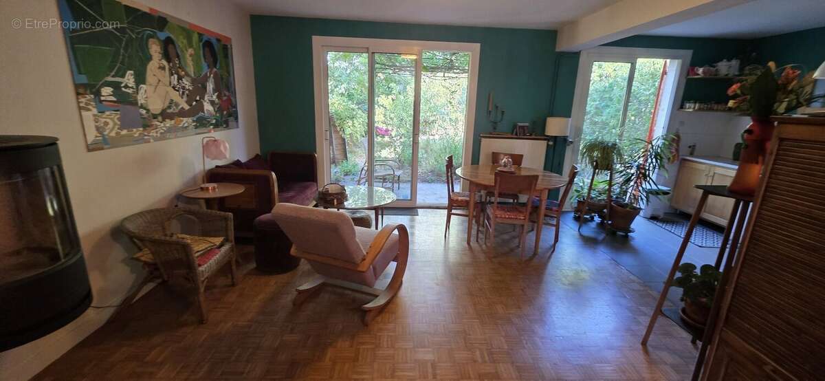 Poitiers Gibauderie : Maison 3ch.Jardin.Garage. - photo 2