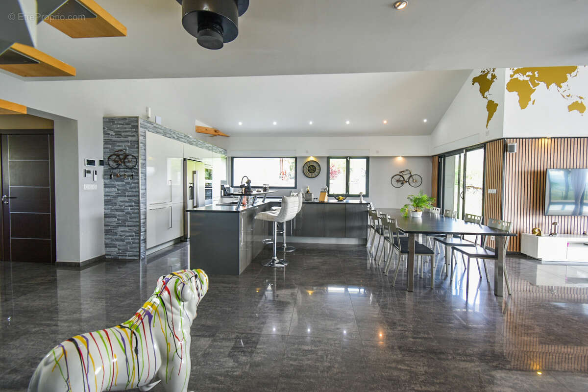 Maison à AIGUEBELETTE-LE-LAC