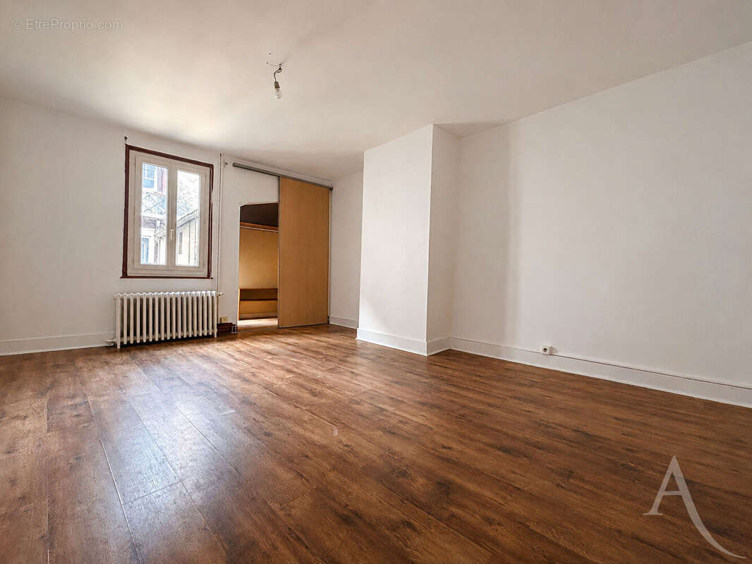 Maison de ville atypique de 62 m² en plein coeur du centre-ville ! - photo 6