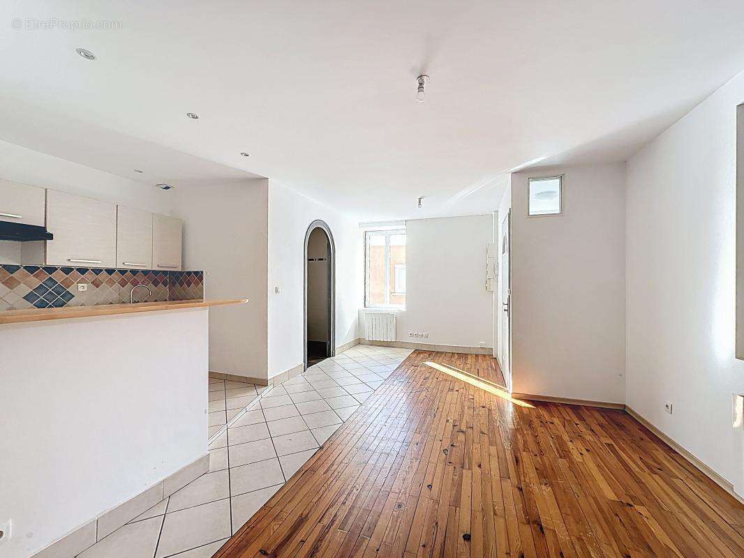 Appartement à LOIRE-SUR-RHONE
