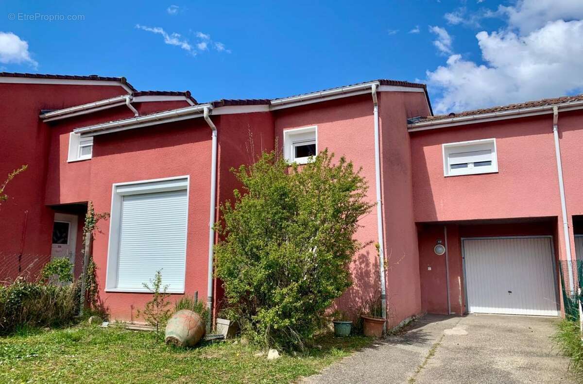 Maison à L'ISLE-D'ABEAU