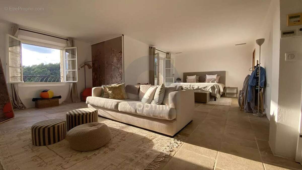 Maison à LA COLLE-SUR-LOUP