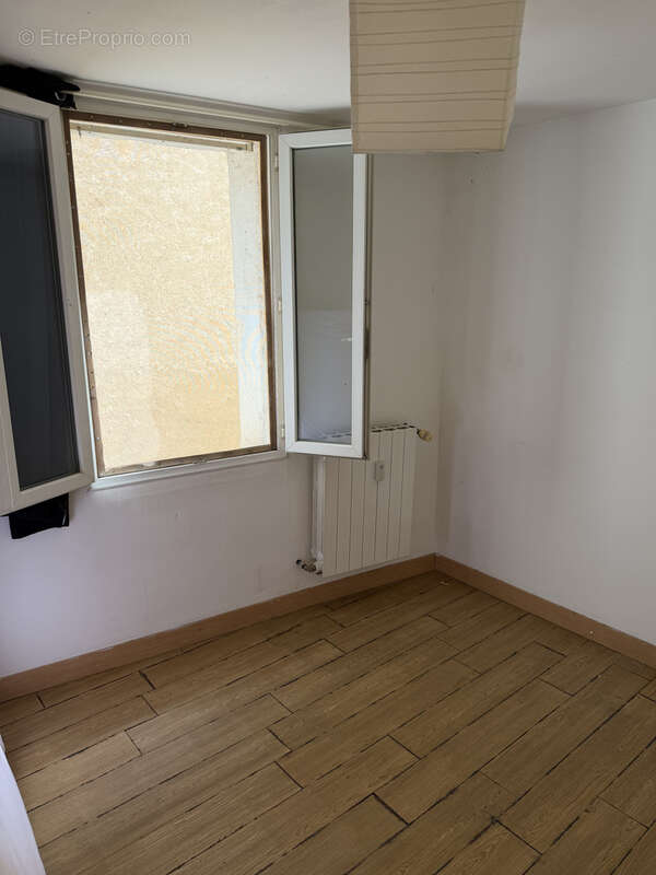 Appartement à L'ISLE-SUR-LA-SORGUE