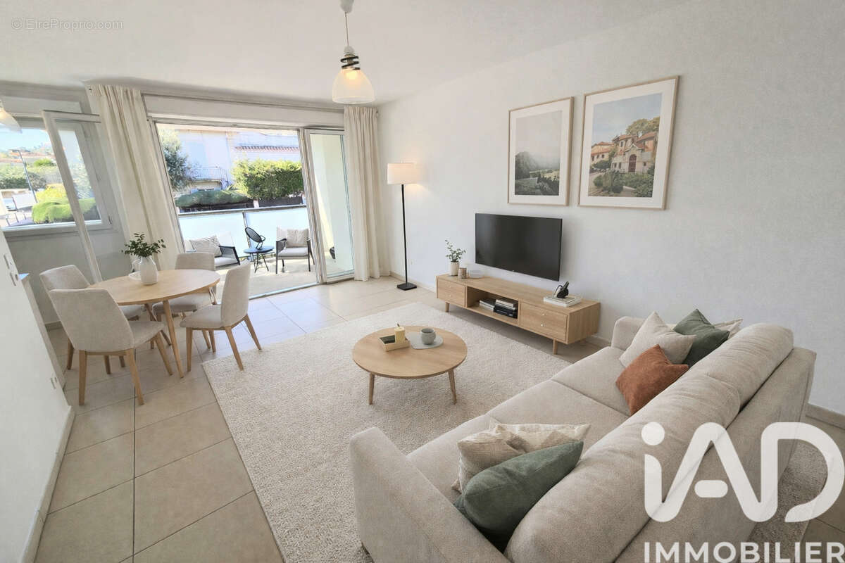 Photo 3 - Appartement à MANDELIEU-LA-NAPOULE