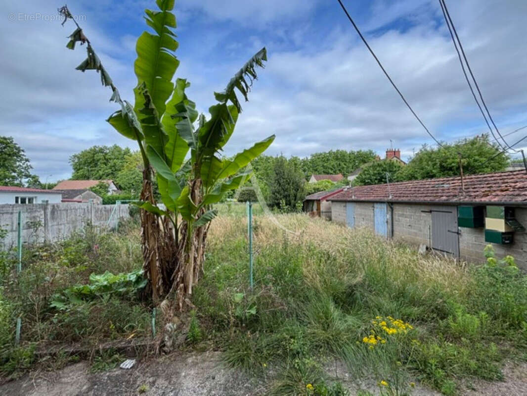 EN VENTE  - FOURCHAMBAULT -  Appartement  F2  plain pied vec terrain - photo 5