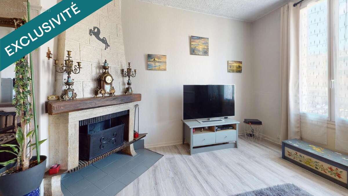 Photo 2 - Appartement à LES LILAS
