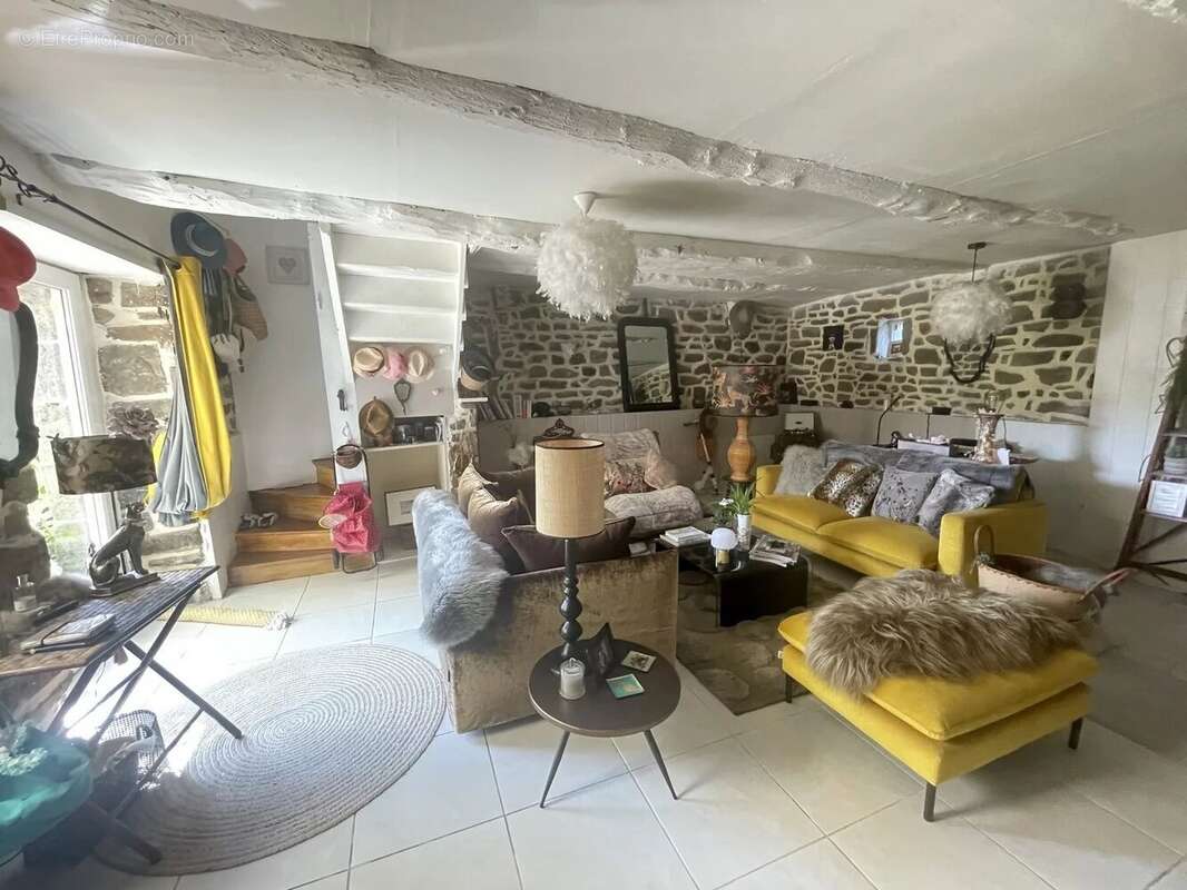 Maison à SAINT-HELEN