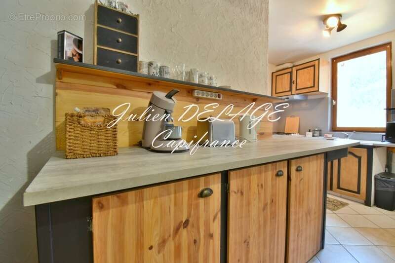 Appartement à SAINT-CLEMENT-SUR-DURANCE