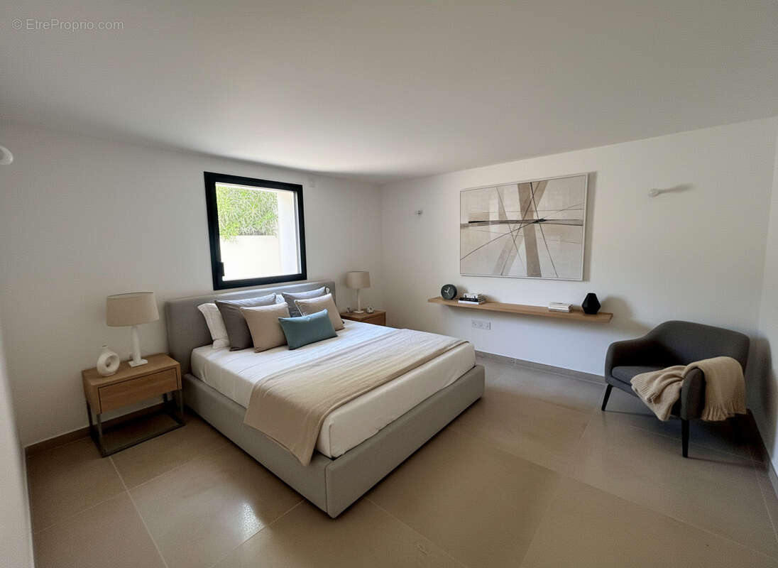 Appartement à CARRY-LE-ROUET