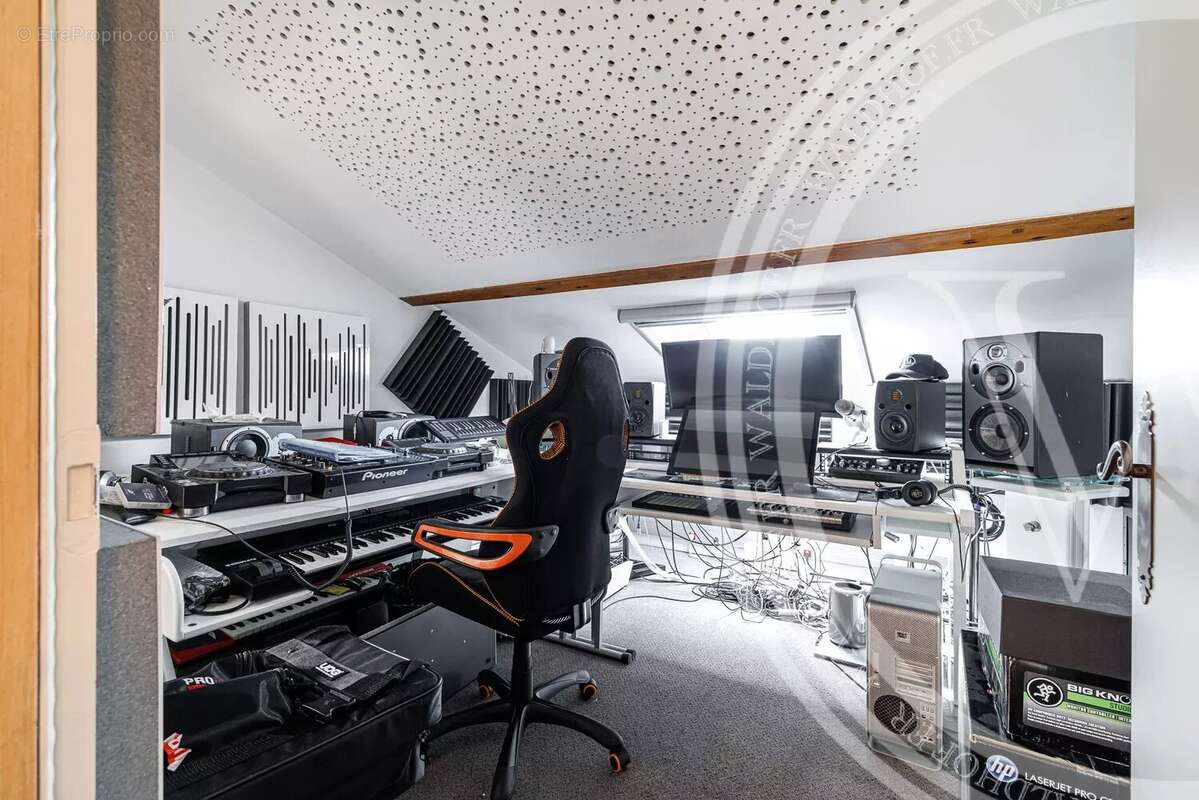 Appartement à LA TURBIE