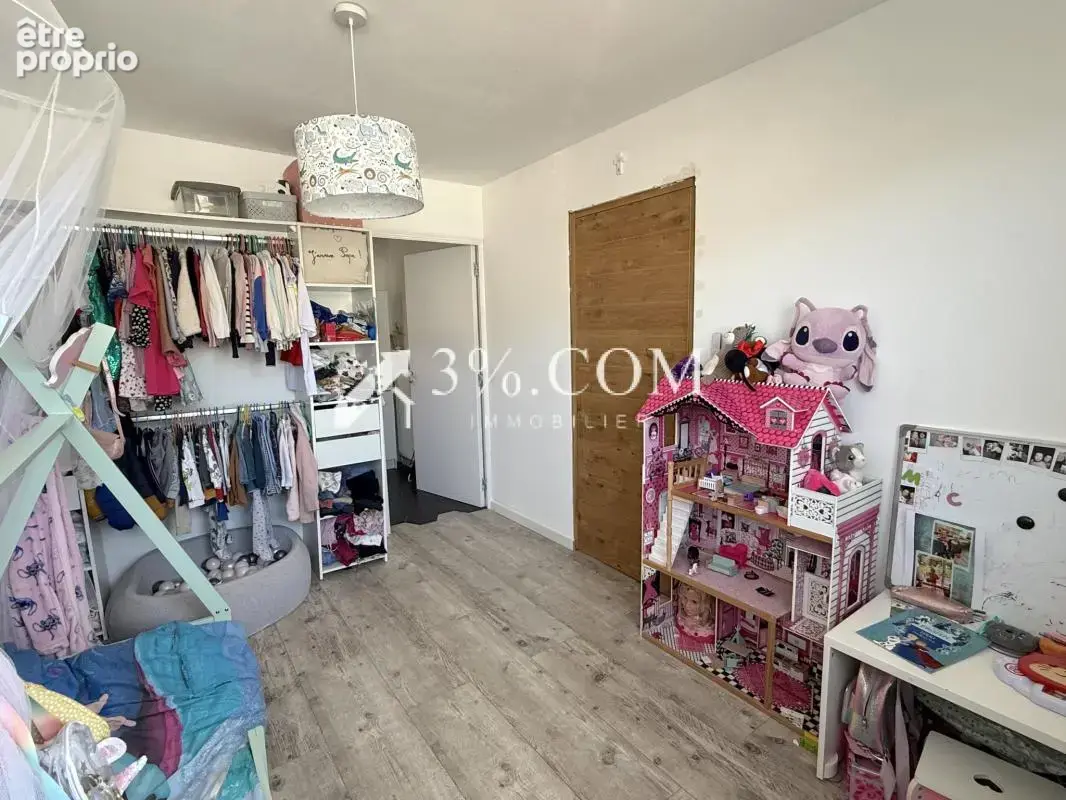 Plain pied de 92 m2 - 3 ch - garage - jardin de 250 m2 - photo 11