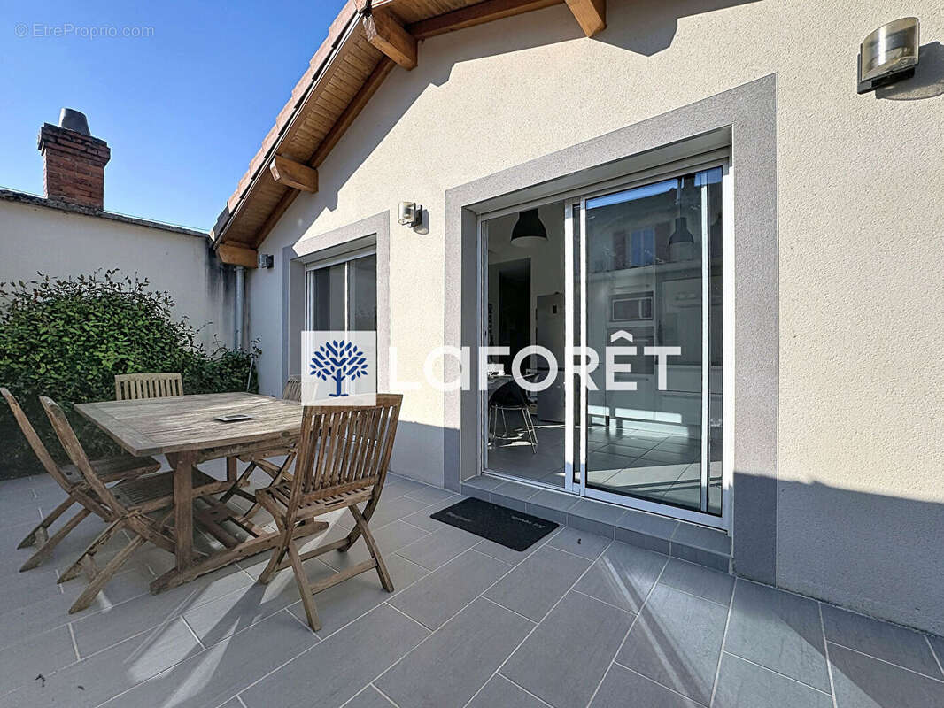 Maison Saint Maurice De Beynost 3 pièces 77.50 m2 - 169m² terrain - garage - photo 2