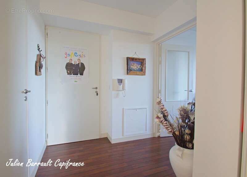 Appartement T3 au dernier étage avec garage fermé (construction 2010) - photo 5