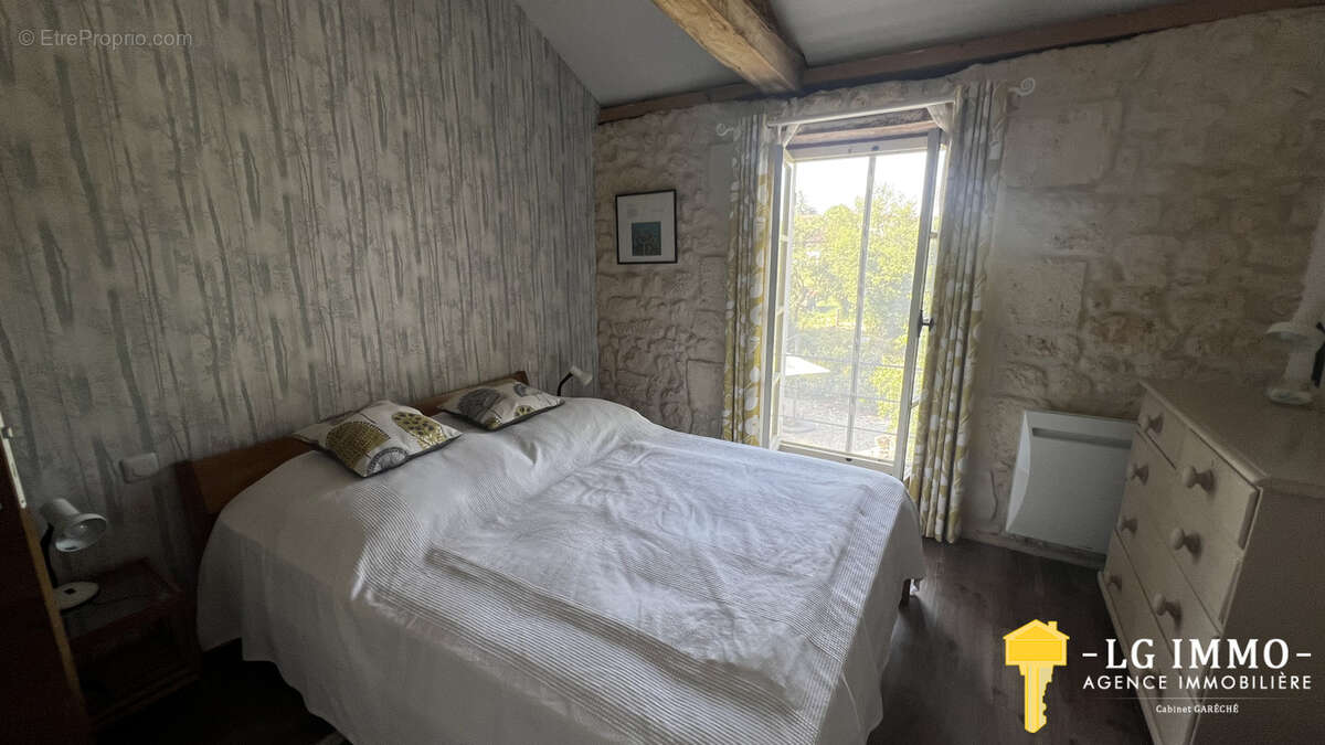 Charentaise de charme rénovée, 5 chambres, gîte,  jardin proche Mirambeau - photo 11