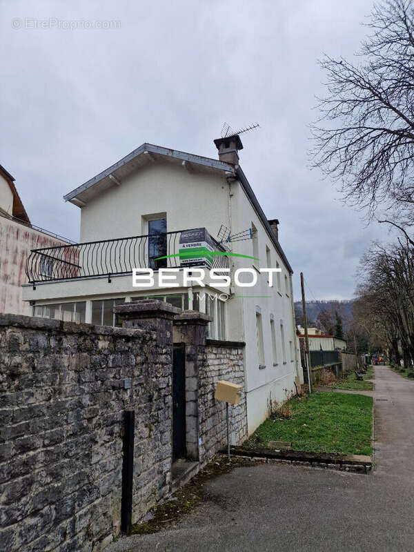 Maison à BAUME-LES-DAMES