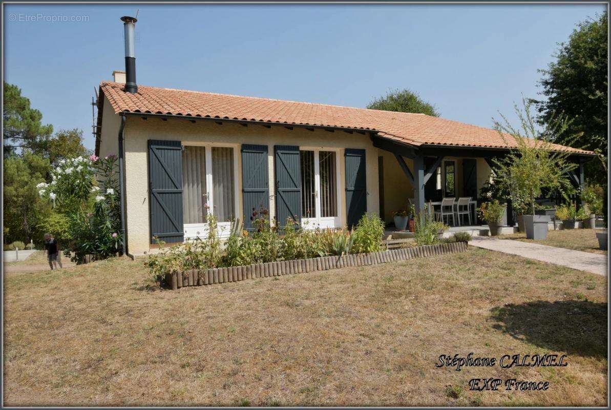 Maison à SAINT-FRONT-DE-PRADOUX
