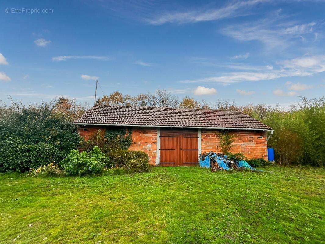 Maison à MARCILLY-EN-VILLETTE