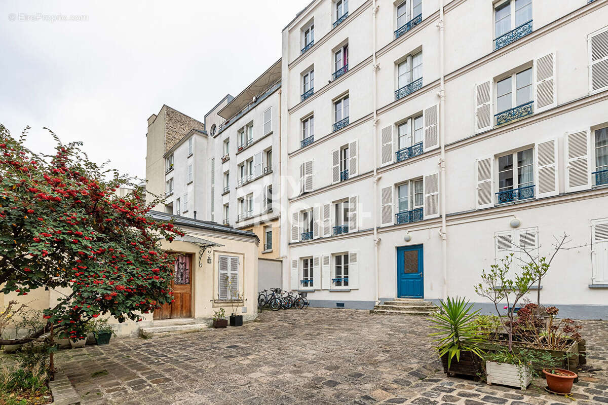 Appartement à PARIS-20E