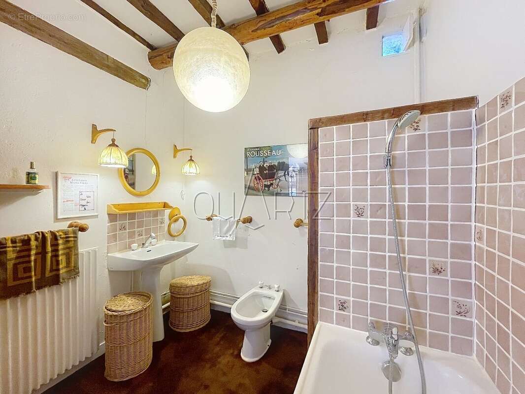 Fort potentiel pour cette vaste maison familiale - photo 10