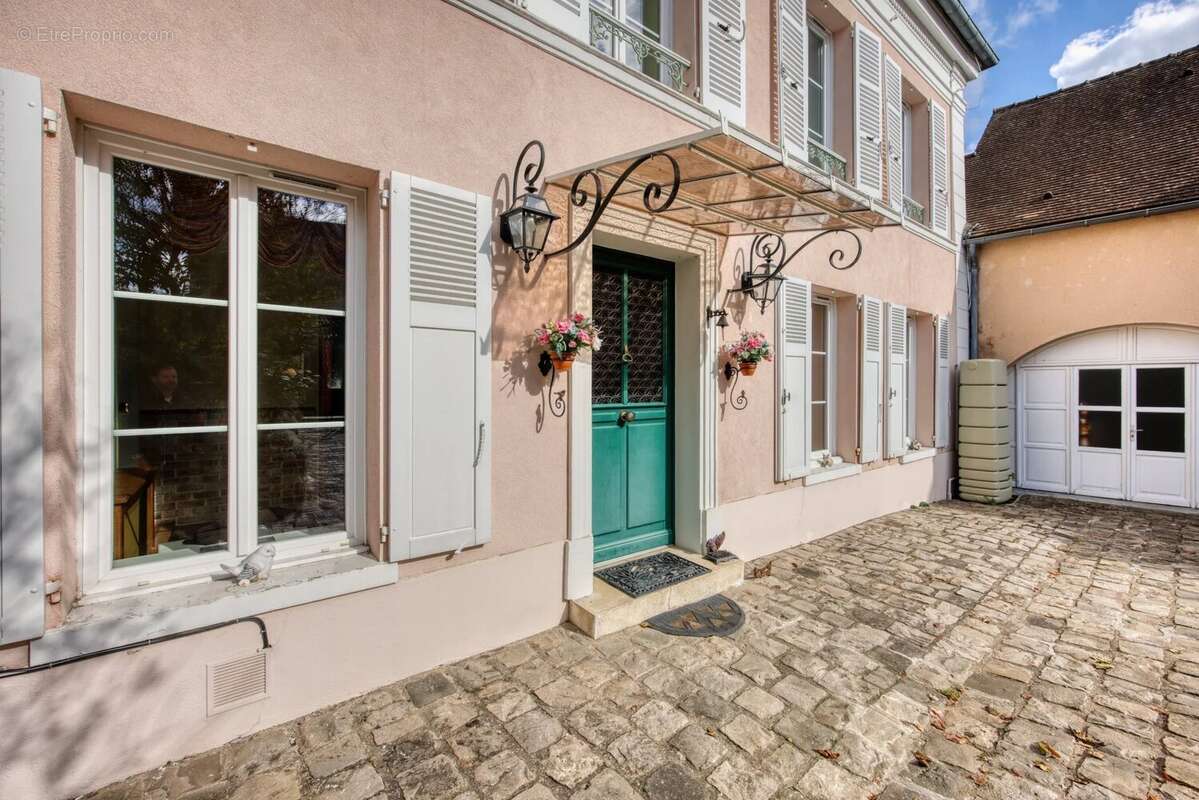 Maison à PLAISIR