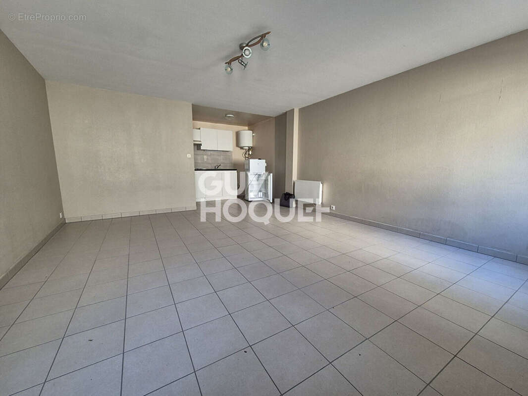 Appartement Auxerre 1 pièce(s) 30.30 m2 - photo 2