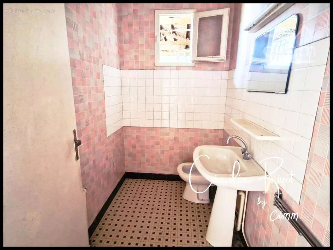 Maison 111 m² à Bussac-Foret  - photo 11