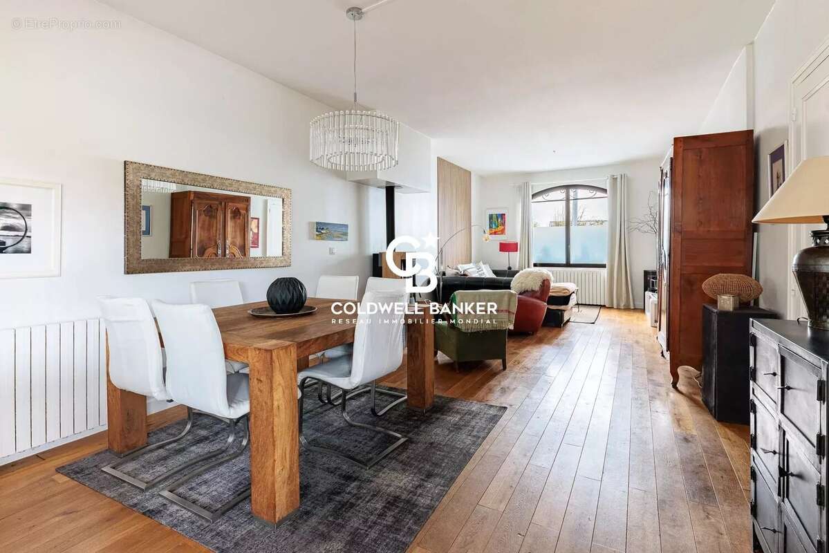 Maison à SAINT-SEBASTIEN-SUR-LOIRE