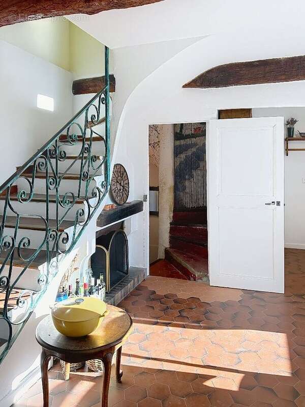 Maison à LORGUES