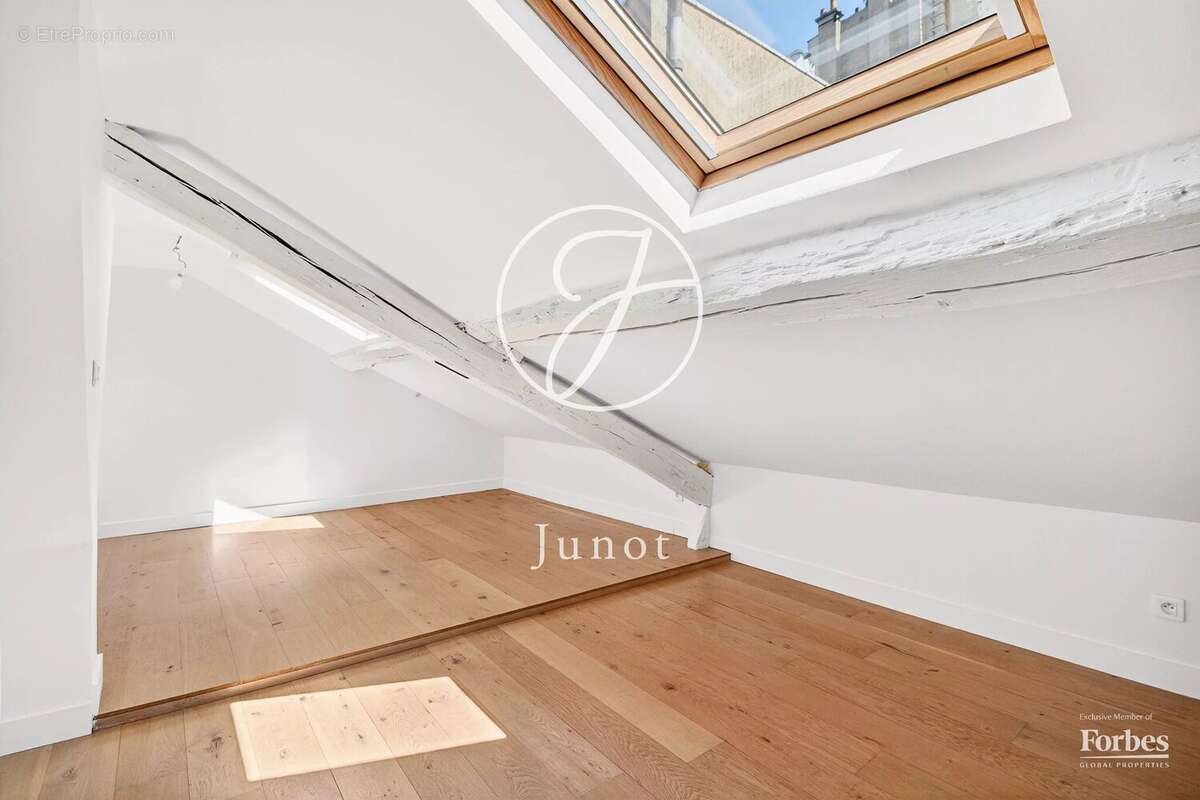 Appartement à VERSAILLES